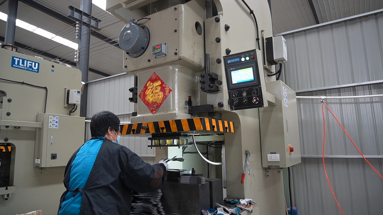 Say goodbye to cumbersome sourcing